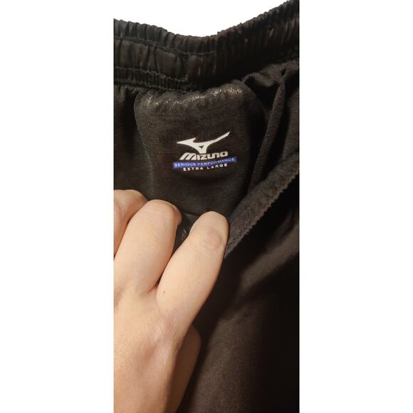 Mizuno High Performance Fully Lined Black and Red Running Shorts Windbreaker XL - Picture 7 of 9